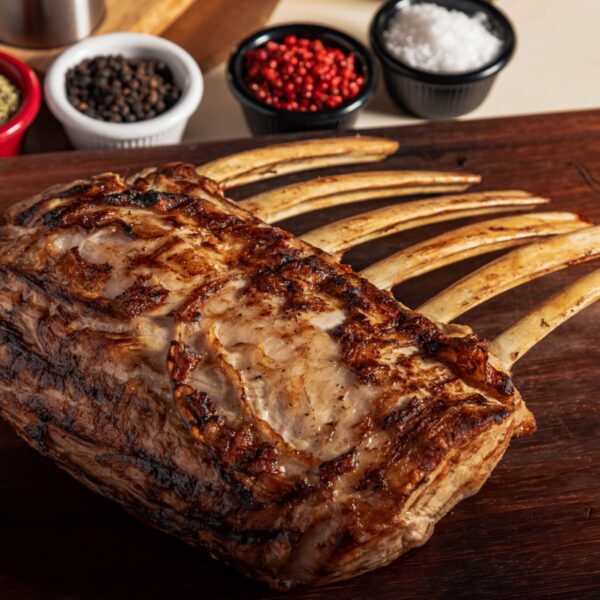 Carré d’agneau aux herbes